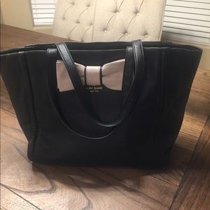 Preowned Kate Spade Black leather tote in good condition